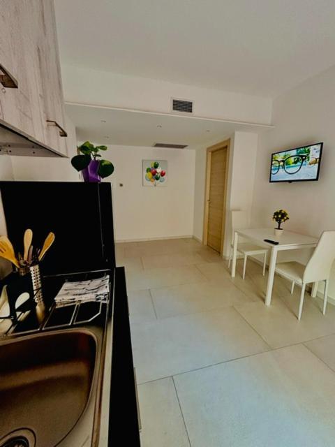 Aqua Marine B&B - Rooms And Apartments Milazzo Kültér fotó
