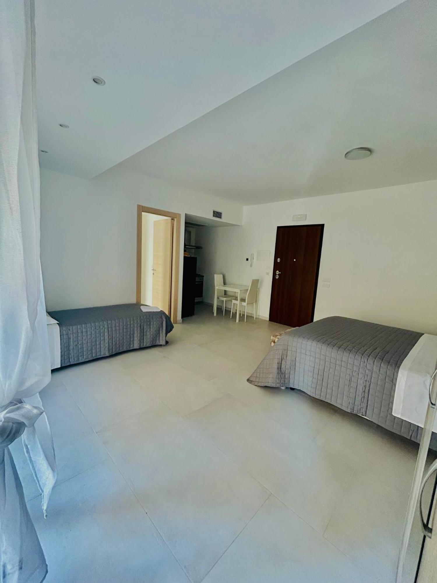Aqua Marine B&B - Rooms And Apartments Milazzo Kültér fotó