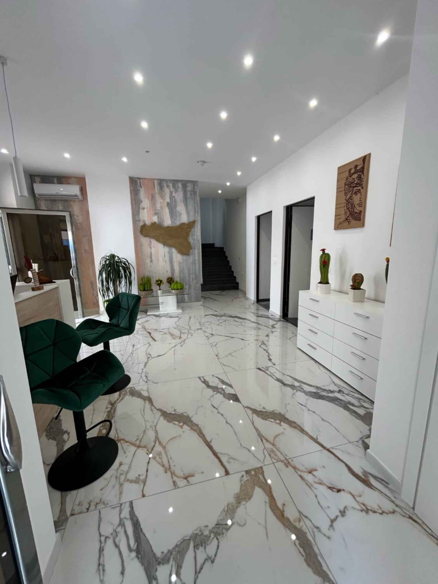 Aqua Marine B&B - Rooms And Apartments Milazzo Kültér fotó