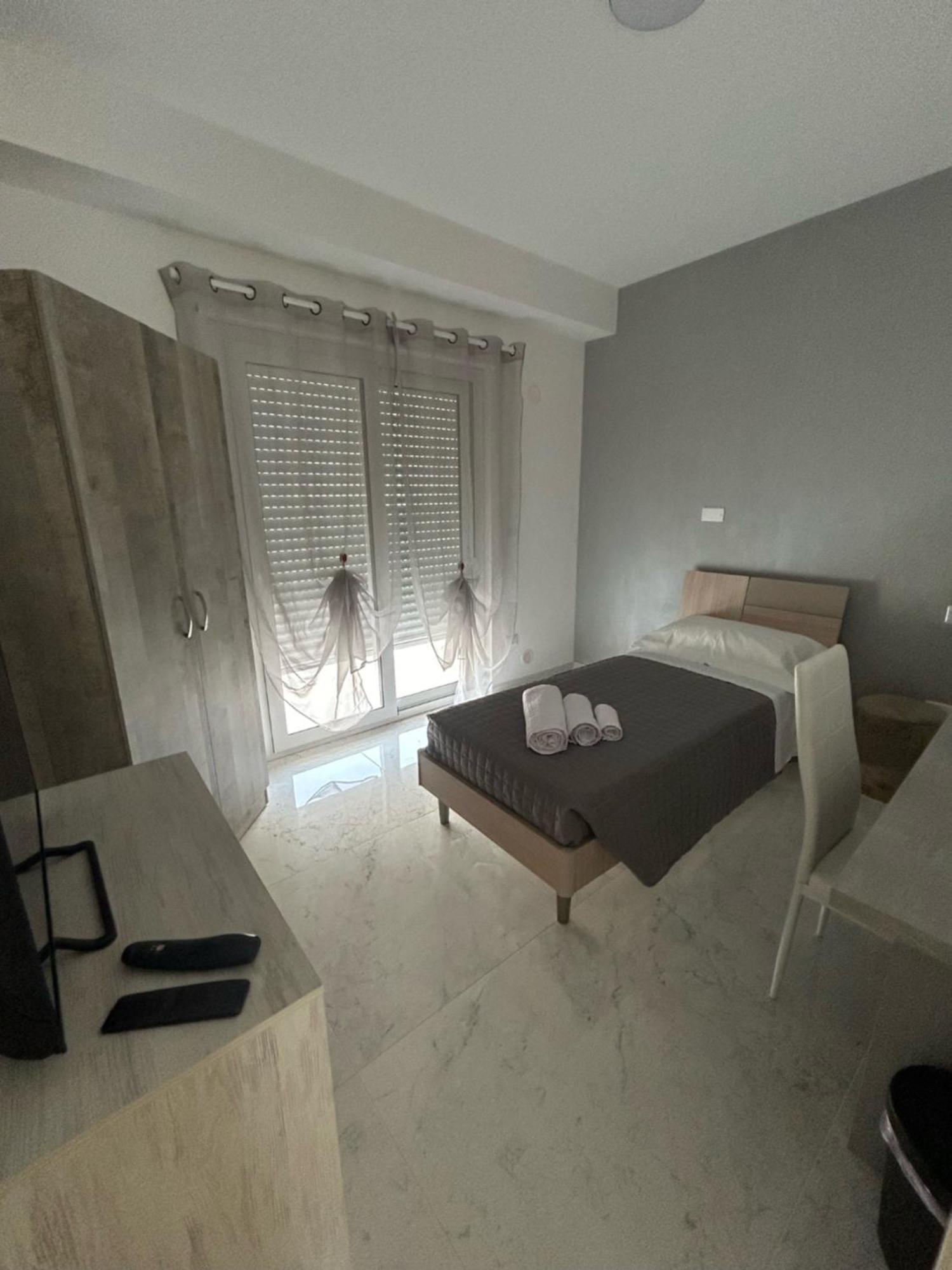 Aqua Marine B&B - Rooms And Apartments Milazzo Kültér fotó