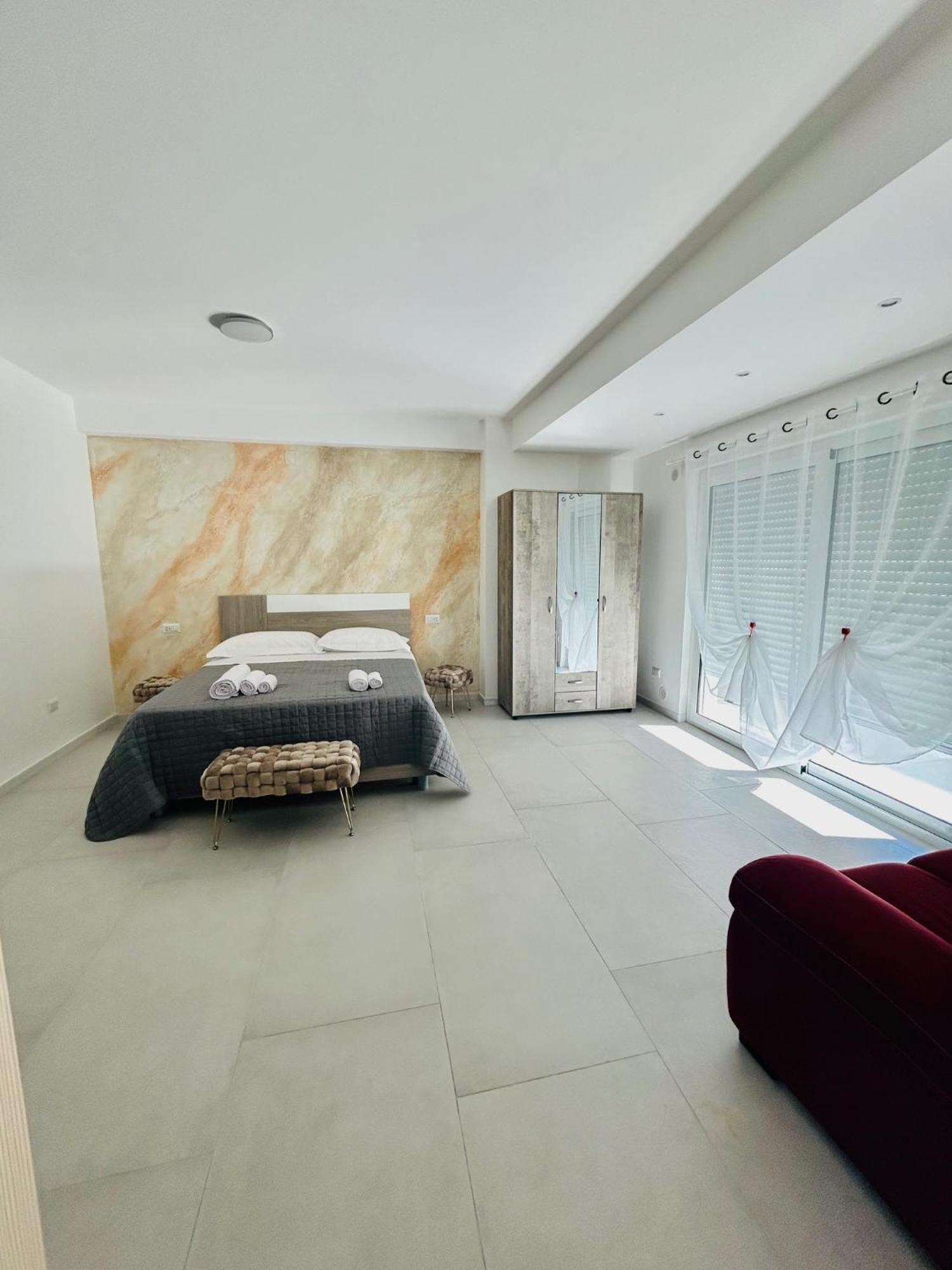 Aqua Marine B&B - Rooms And Apartments Milazzo Kültér fotó