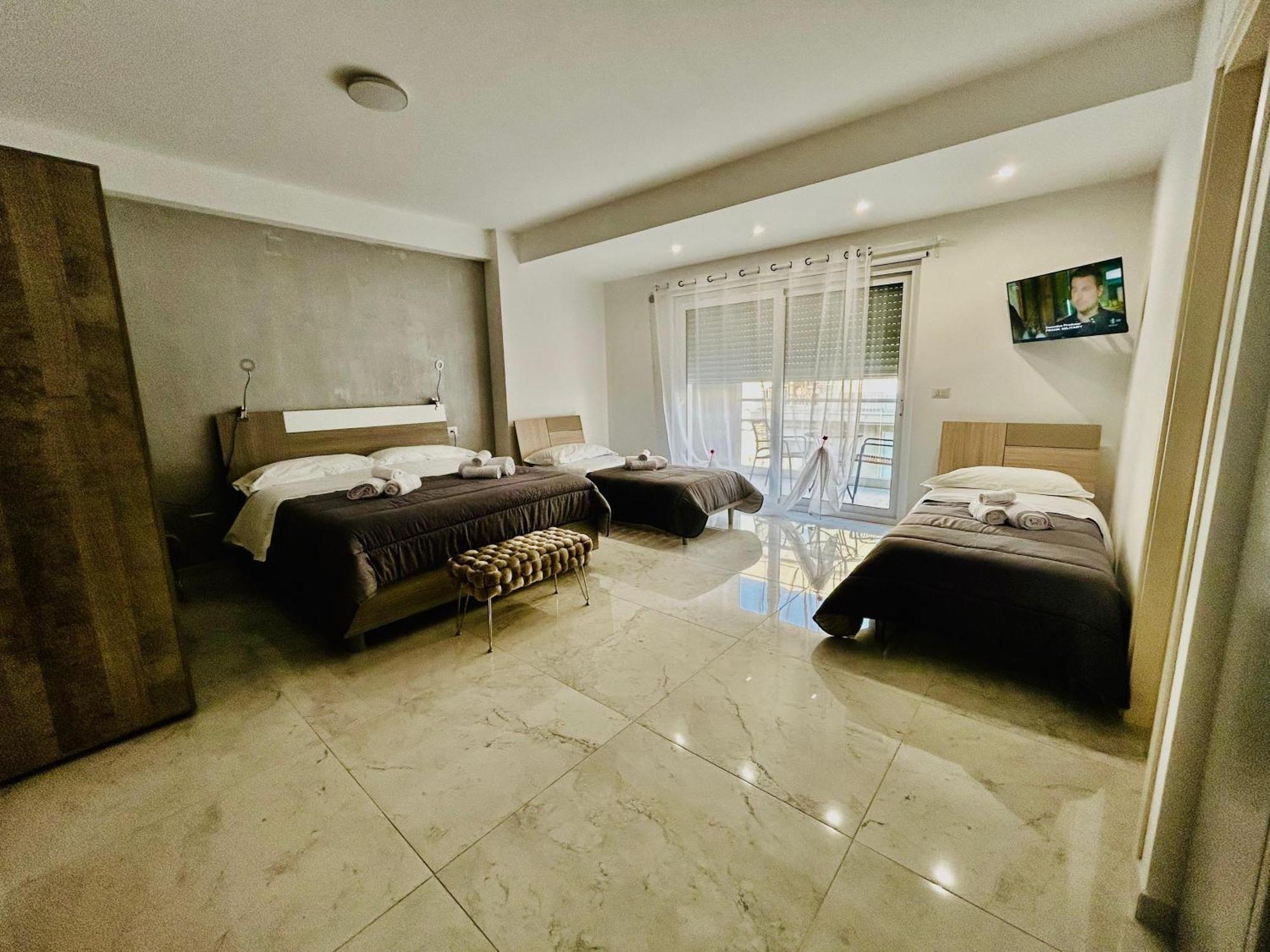 Aqua Marine B&B - Rooms And Apartments Milazzo Kültér fotó